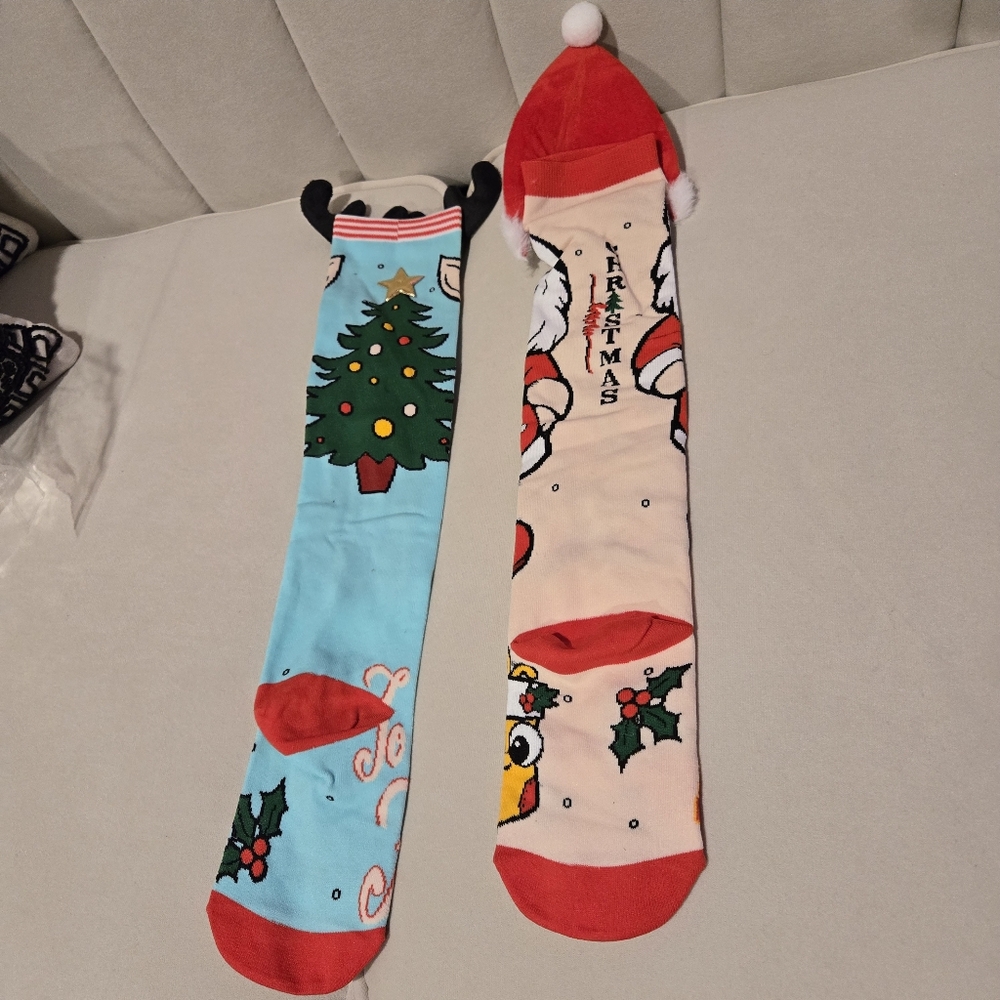Holiday Socks - Picture 2 of 3